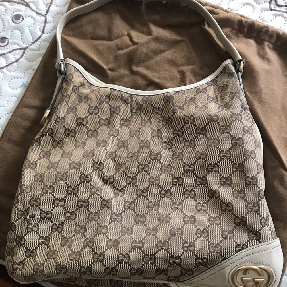 Gucci shoulder bag